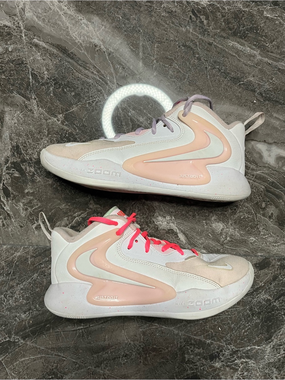 Nike Air Zoom HyperSet 2 SE Women’s Size 6.5 IC White Arctic Pink